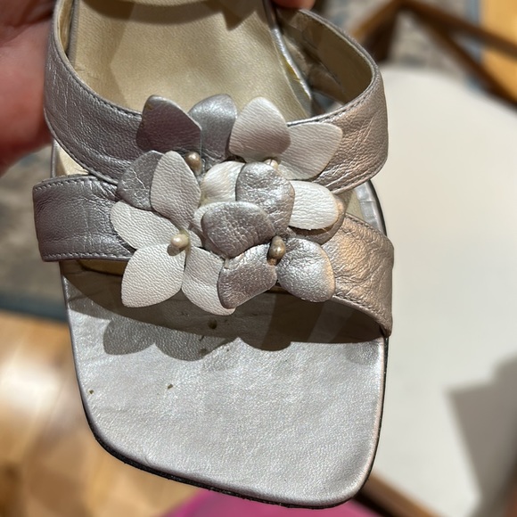 Sacha London 9.5B silver wedding or part heels - Picture 3 of 10